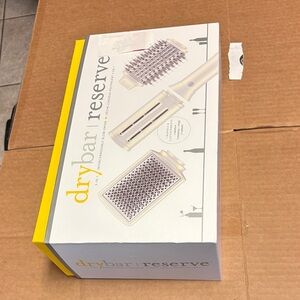 NWT-Drybar Reserve 3-in-1 Hot Air Styling Brush in White and Gold